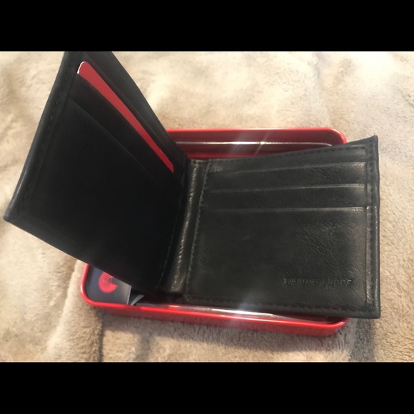 Wallet - Picture 3 of 3